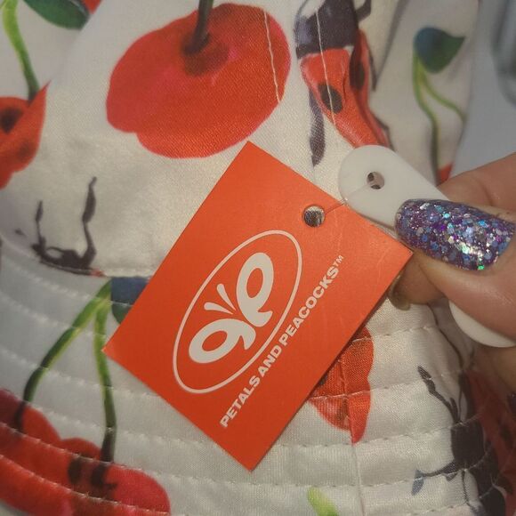 Petals and Peacocks Cherry Sunny Bucket Hat - Picture 4 of 7